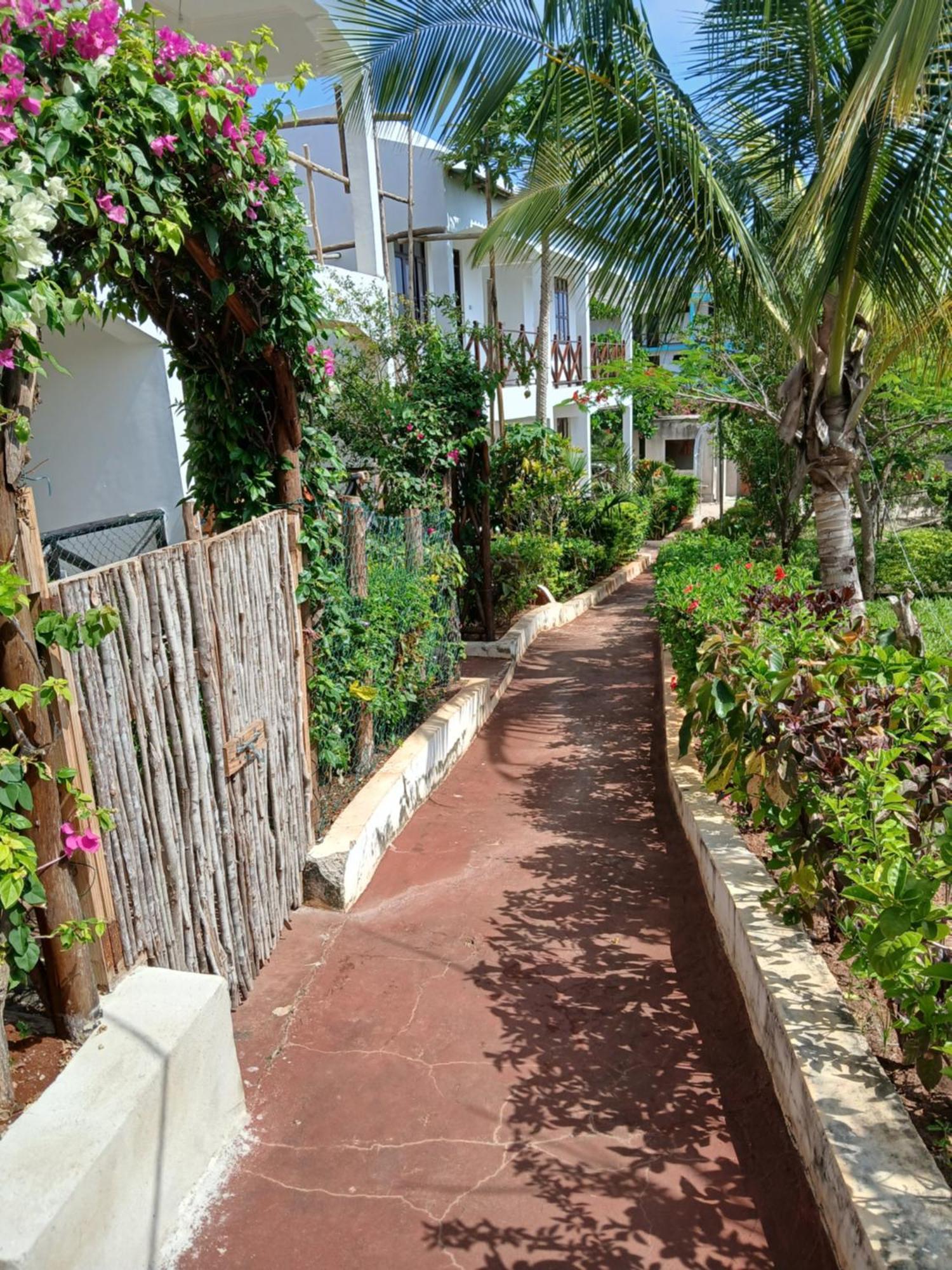 Villa Majani Breeze à Nungwi Extérieur photo